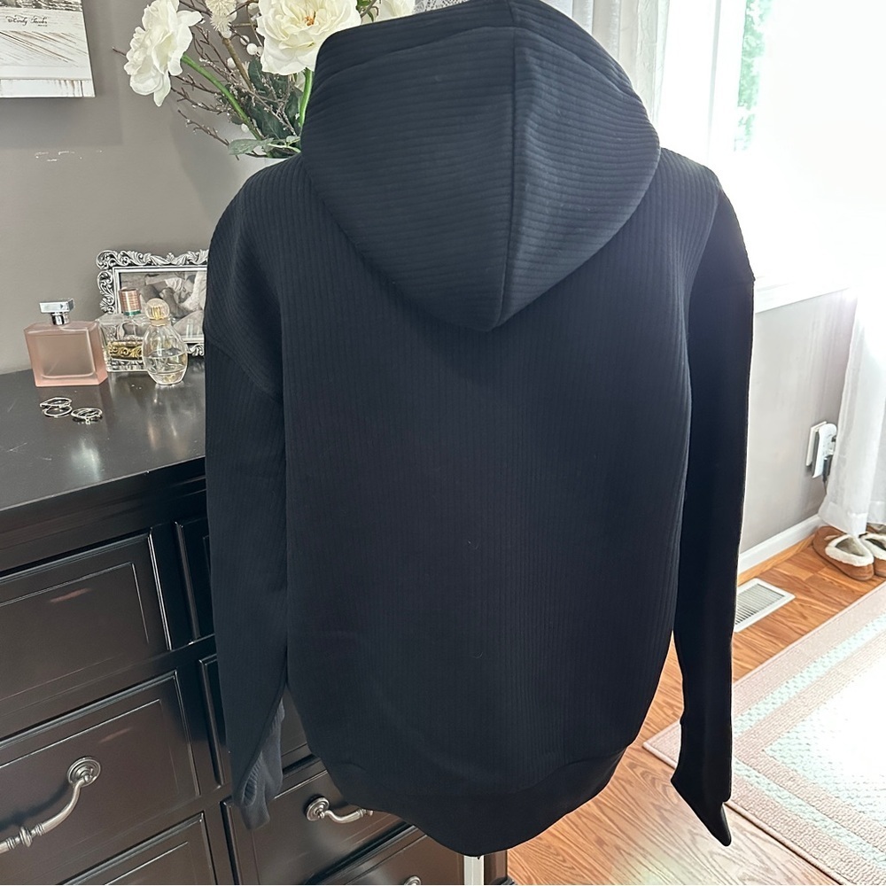 H&M Loose Fit Black Ribbed Hoodie Sweatshirt Soho Heights Logo Size M - Picture 2 of 14